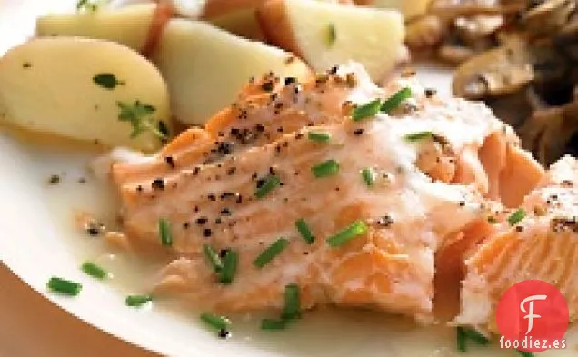 Salmón Asado Con Salsa De vino blanco