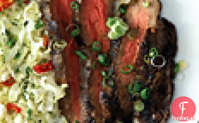 Bistec Asiático a la Parrilla con Ensalada Dulce