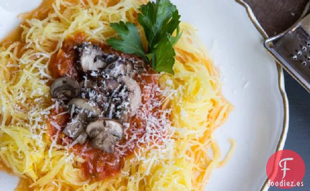 Calabaza Espagueti con Champiñones y Marinara