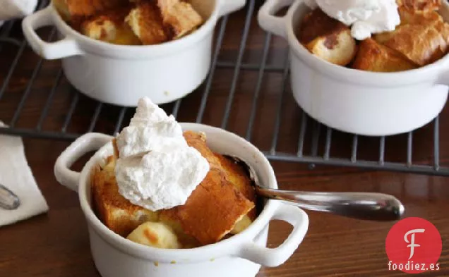 Cazuela de Tostadas Francesas con Duraznos y Crema