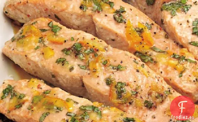 Salmón A la Parrilla Glaseado con Cítricos