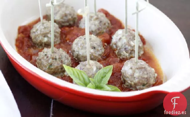 Albóndigas de Salchicha Rellenas de Mozzarella