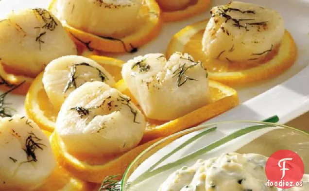 Vieiras a la Parrilla con Mayonesa de Cebollino de Naranja