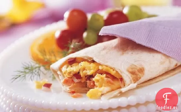 Envolturas de Salmón Ahumado y Huevos (Tamaño de Multitud)