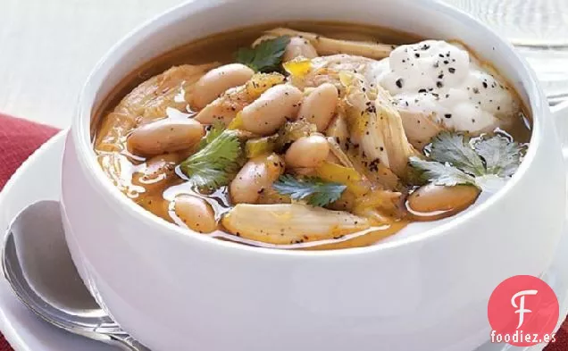 Sopa de Pollo y Frijoles Blancos del Suroeste