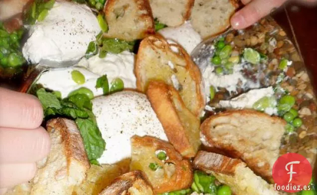 Habas Y Guisantes Con Burrata