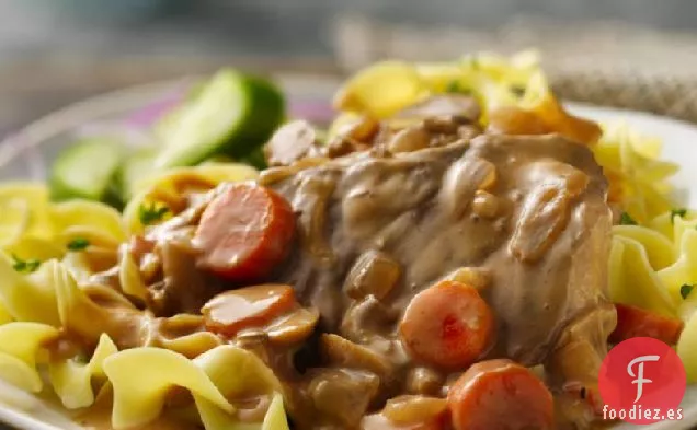 Carne Suiza con Salsa de Champiñones de Cocción Lenta