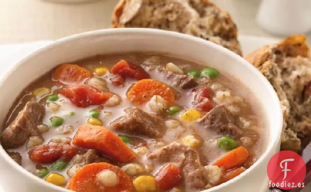 Sopa de Carne y Cebada de Cocción Lenta