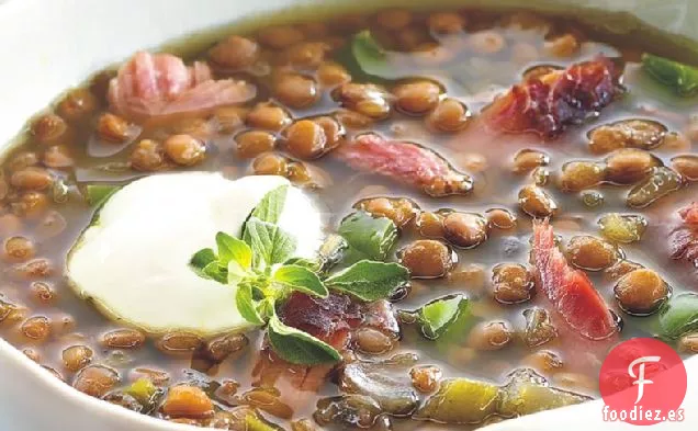 Sopa de Lentejas y Pavo Ahumado de Cocción Lenta