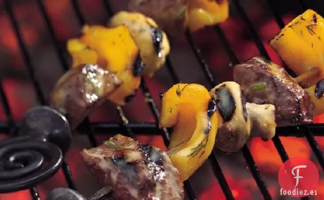 Brochetas de Carne a la Parrilla Fáciles