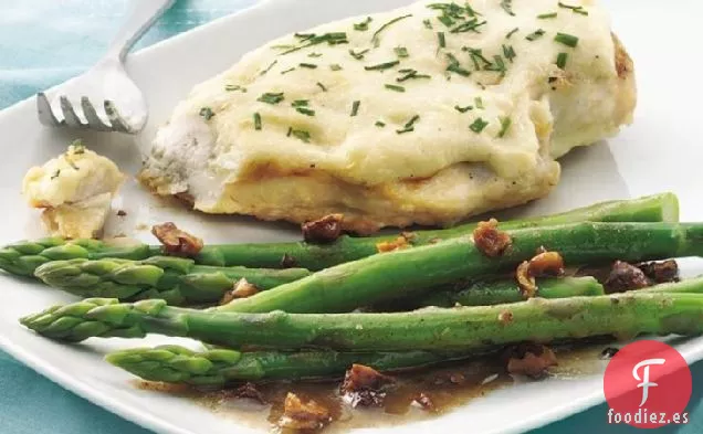 Espárragos con Mantequilla de Nuez Tostada