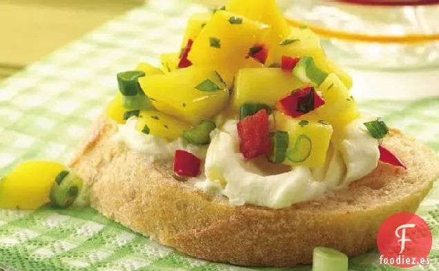 Crostini de Salsa de Mango y Pimienta