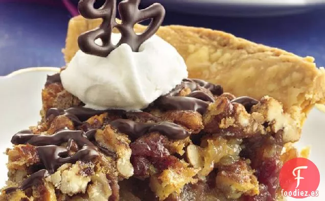 Pastel de Cereza y Nuez Glaseada con Chocolate