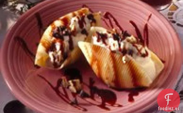 Conchas Rellenas de Chispas de Chocolate Ricotta con Salsa de Caramelo