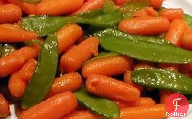 Vainas De Guisantes Con Cebolla