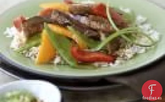 Salteado De Ternera Con Pimientos Y Guisantes