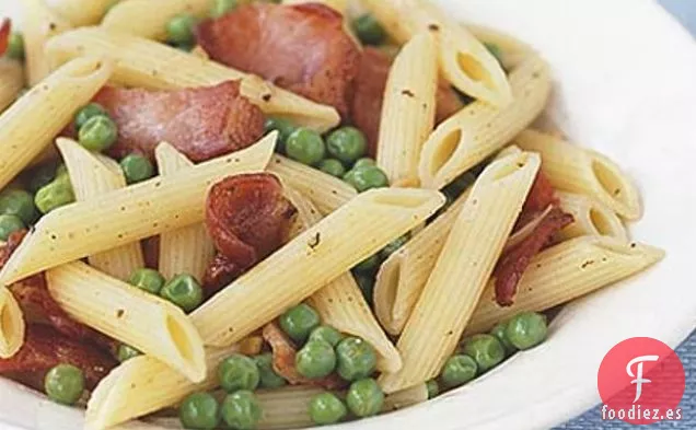 Penne de Beicon y Guisantes