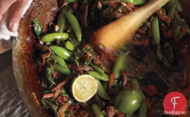 Acelgas, Guisantes Y Salteados De Carne De Res
