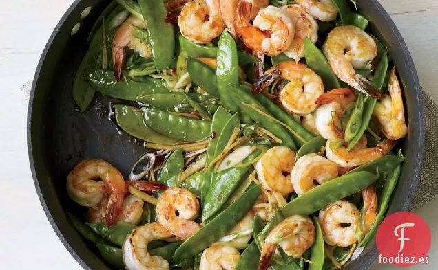 Salteado con jengibre con Camarones y Guisantes de Nieve