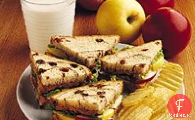 Sándwiches de Manzana con Mantequilla de Maní