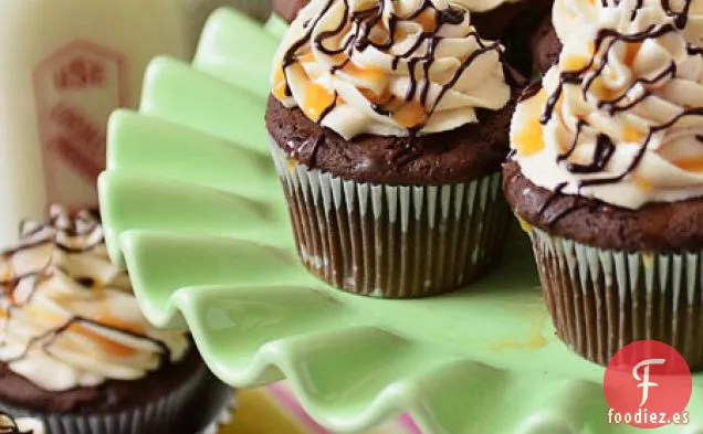 Cupcakes de Crema Irlandesa con Chocolate y Caramelo Bailey's