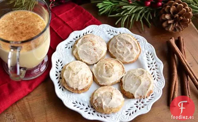 Galletas de Ponche de Huevo con Glaseado de Ponche de Huevo de Crema de Mantequilla