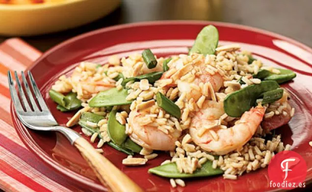Arroz Asiático con Camarones y Guisantes de Nieve