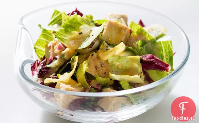Ensalada de Pollo con Vinagreta de Tubérculos Asados