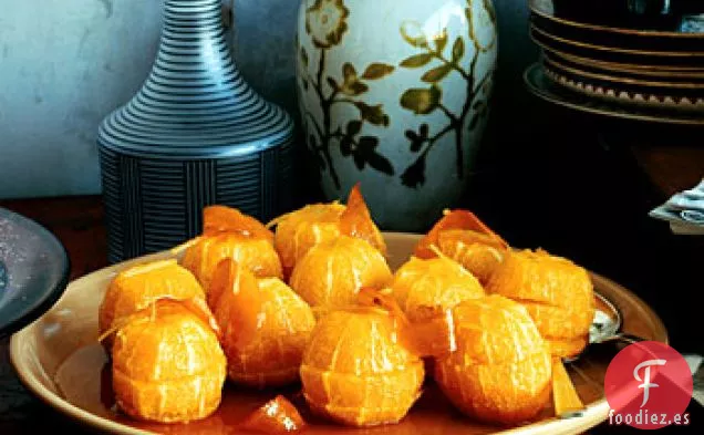 Naranjas Escalfadas con Cáscara Confitada y Jengibre