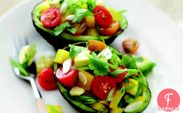 Ensalada de Aguacate con Pimiento y Tomates