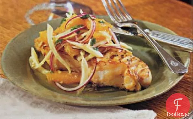 Pescado a la Parrilla con Salsa de Hinojo y Naranja