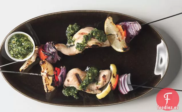 Pinchos de Pollo con Pesto de Estragón y Pistacho