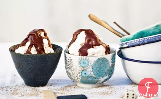 Crema de Malvavisco-Helados de Chocolate Caliente