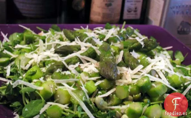 Ensalada de Brotes de Espárragos, Habas y Guisantes