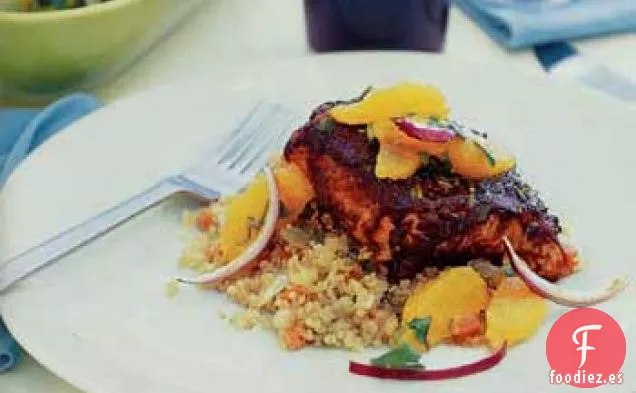 Salmón Glaseado con Chile y Salsa de Naranja
