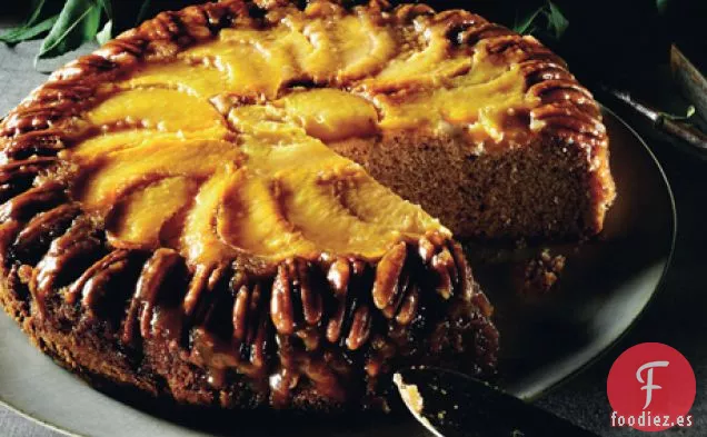 Tarta Invertida de Melocotón y Nuez