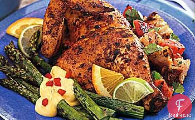 Pollo Marinado en Ajo, Chiles y Jugos Cítricos