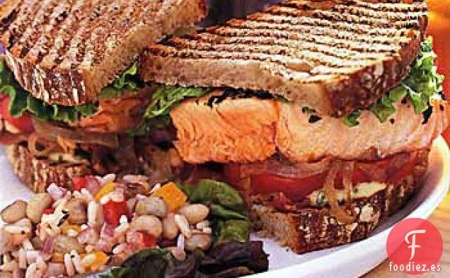 Sandwich Club de Salmón