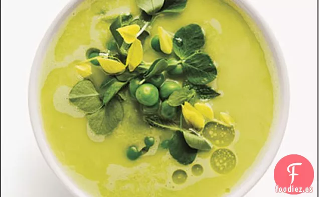 Gazpacho Fresco de Guisantes y Ajo