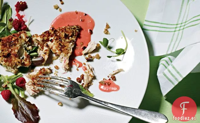 Pollo con Costra de Avellanas con Salsa de Frambuesa