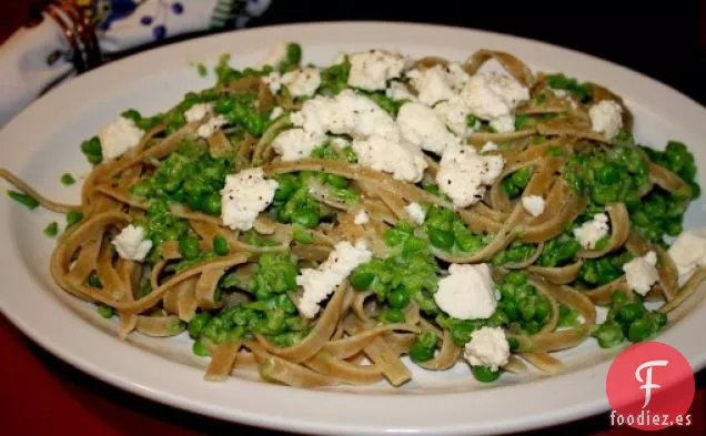 Pasta Con Guisantes Rotos Y Ricotta