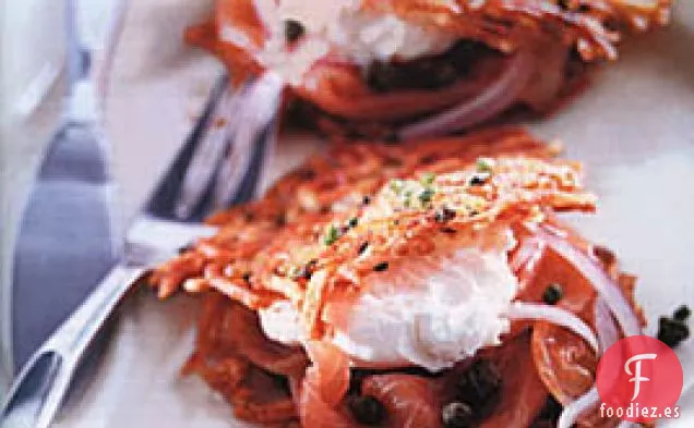 Panqueques de Patata con Cebolleta y Sándwiches de Salmón Ahumado