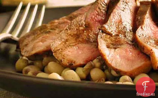 Pechuga de Pato Salteada con Guisantes