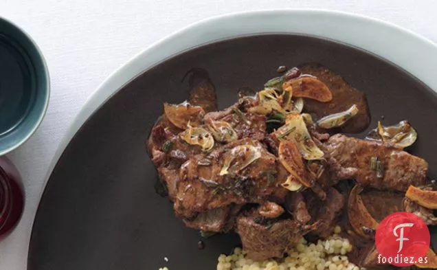 Ternera Salteada con Vino Blanco y Romero