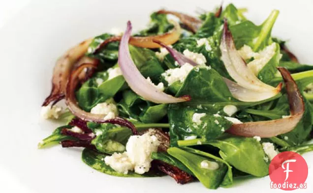 Ensalada de Espinacas Marchitas con Aderezo de Queso Feta Caliente