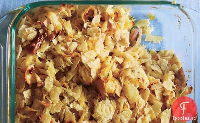 Cazuela de Fideos de Atún con Puerros y Eneldo Fresco
