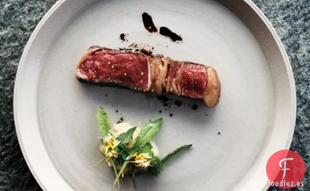 Ojo de Costilla Envejecido con Puré de Cebolla