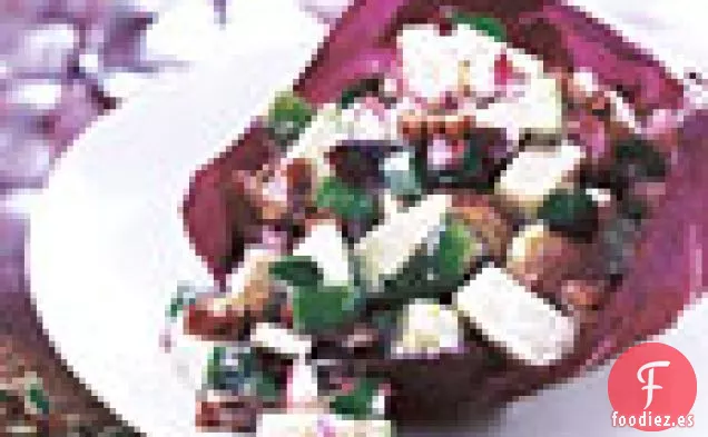 Ensalada Waldorf con Arándanos y Nueces en Tazas de Achicoria