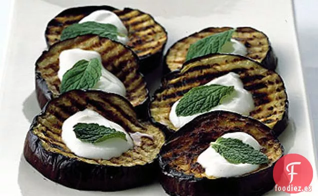 Berenjena a la Parrilla con Lebneh