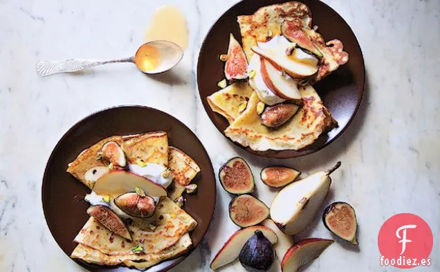Crepes de Harina de Maíz con Higos y Peras